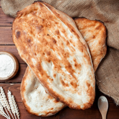 Grillezett naan kenyér